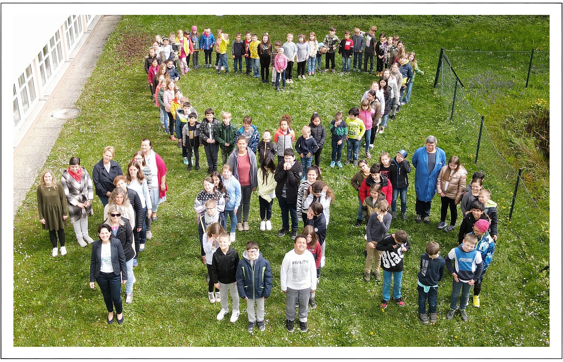 Volksschule Lilienfeld 100 Jahre Team Kinder