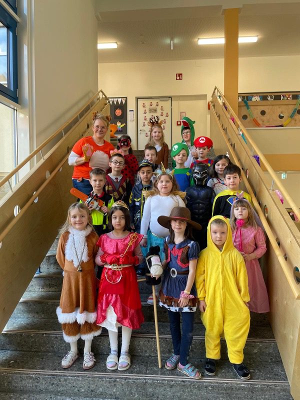 PHOTO-2025-03-04-12-01-00